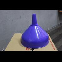 Gambar Corong Air / Corong Minyak bensin / Corong Dapur Plastik Sedang 20 cm. dari Agen Family Perabot Kota Administrasi Jakarta Barat 5 Tokopedia