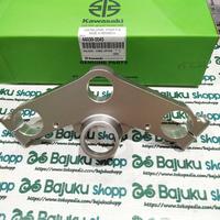 Gambar Segitiga atas stang kawasaki ninja r (stang jepit) Original 31 maret dari Bajuku shopp Kota Administrasi Jakarta Utara 1 Tokopedia