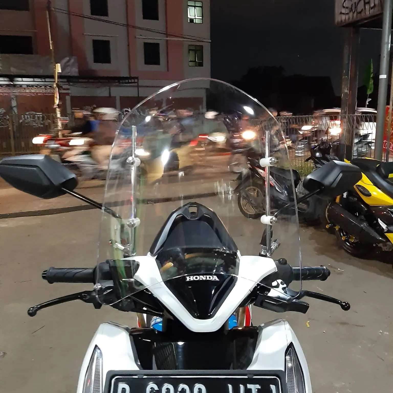 VISOR WINDSHIELD GENIO UNIVERSAL VARIO BEAT MIO SCOOPY FINO XRIDE NEMO