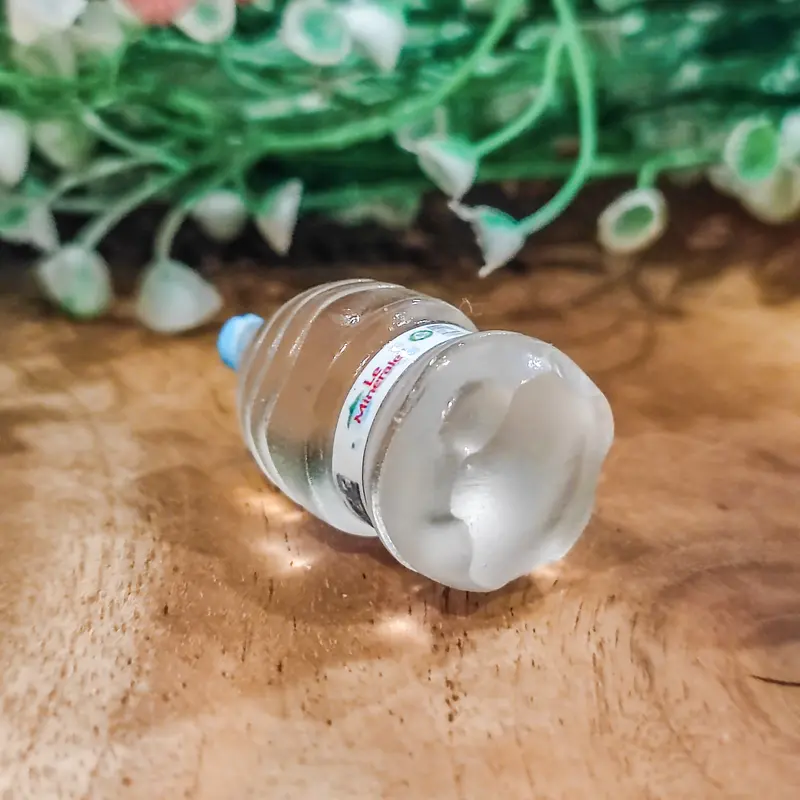 MINIATUR 1:12 GALON LE MINERALE (3 x 2.7 x 0.5 cm) MINUMAN MAINAN SHF 1