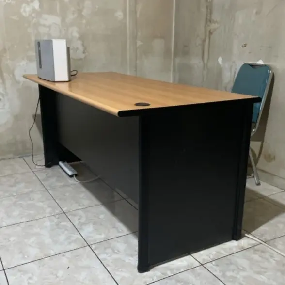 Murah !!! Meja kantor Uno UOD 1034 + laci UFD 1133 uk.140 x 74 x 75 cm 2