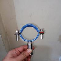 Gambar clamp pipa, pipe holder sanitary 304 21/2" inch, pipe hanger sanitary blue rubber dari sumberjayastainless Kota Tangerang 1 Tokopedia
