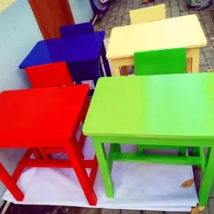 Meja TK 10 set dicat 5 warna