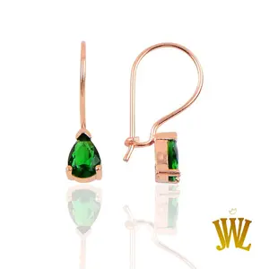 Anting Gantung Perak 925 dengan Zamrud – Elegan & Berkilau – Jewellant