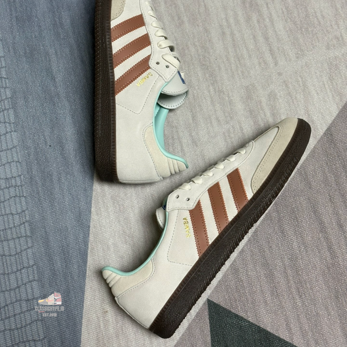 adidas gazelle silver green womens adidas Samba OG ID2047 main image 0