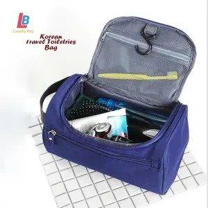 TAS TOILETRIES TRAVEL UNTUK PERLENGKAPAN MANDI KETIKA BERPERGIAN