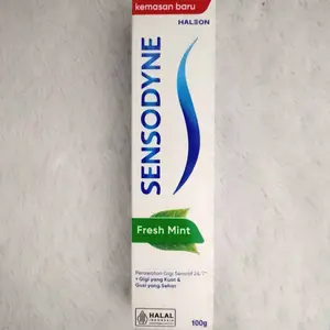 Sensodyne Pasta Gigi Fresh Mint 100gr. Exp 3/27