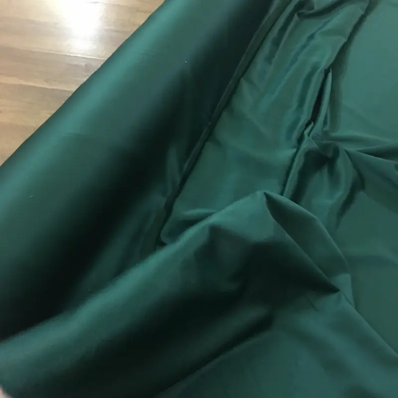 Bahan Kain Satin Velvet Polos Warna Emerald Green Hijau Tua 3