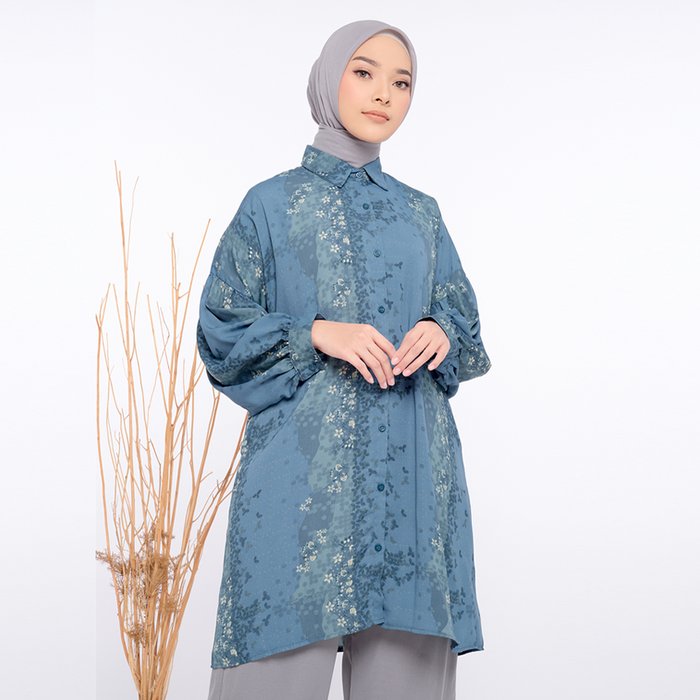 Gambar ZM Zaskia Mecca - Yetta Navy Tunik- Romansa Khatulistiwa Bunga Simpur dari ZM Zaskia Mecca Kab. Bogor Tokopedia
