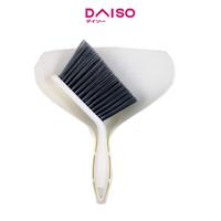 Gambar Daiso Mini Dustpan and Brush Set - Putih dari Daiso Japan Official Store Kota Administrasi Jakarta Selatan 1 Tokopedia