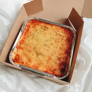 lasagna ukuran 20x20 pasta bolognaise keju mozarella