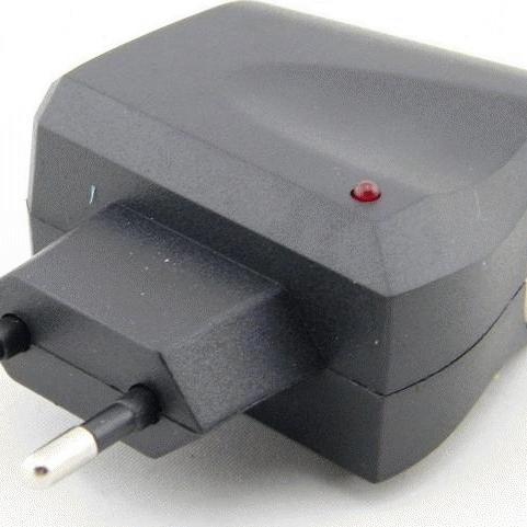 Gambar 220v to 12v home car cigarette lighter power converter plug dari look1ns Kota Mataram Tokopedia