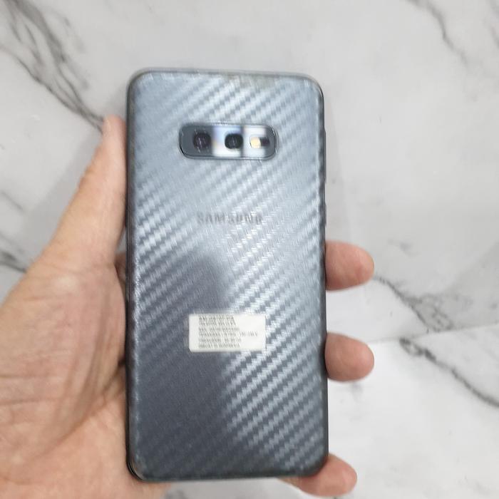 SAMSUNG GALAXY S10e  6/128 BATANGAN
