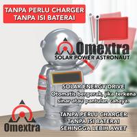Gambar Astronot Solar Power Omextra Dashboard Decoration Pajangan Mobil Cover - Silver dari OMEXTRA Kota Administrasi Jakarta Barat 4 Tokopedia