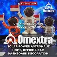 Gambar Astronot Solar Power Omextra Dashboard Decoration Pajangan Mobil Cover - Silver dari OMEXTRA Kota Administrasi Jakarta Barat 3 Tokopedia