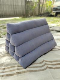 Gambar Bantal Thailand / Bantal Segitiga / Triangle Pillow Full Ungu dari Elha Interior Kota Denpasar 3 Tokopedia