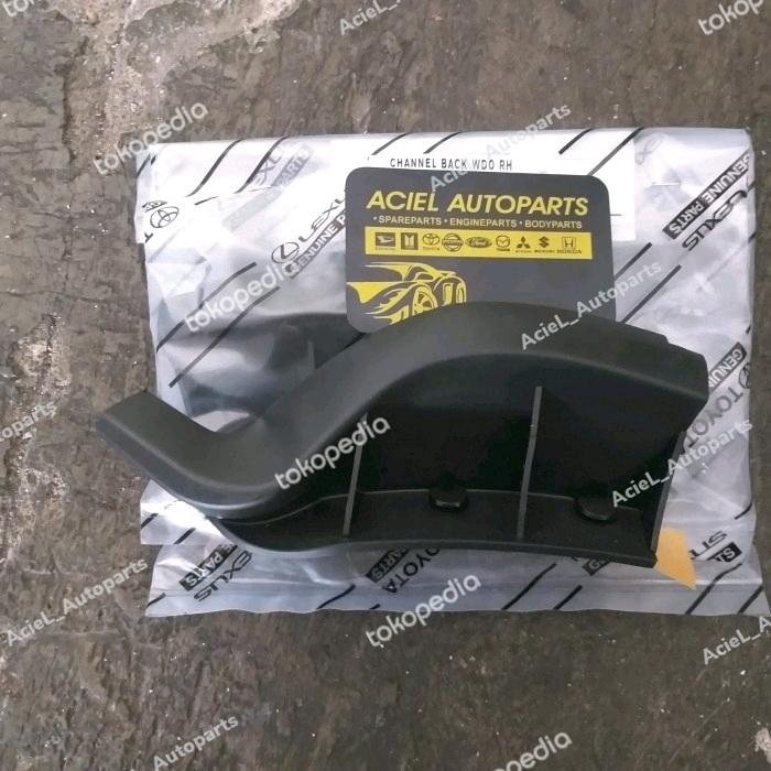 Gambar Karet Channel Bagasi Belakang Toyota Innova Original dari AcieL Autoparts Kota Administrasi Jakarta Utara Tokopedia