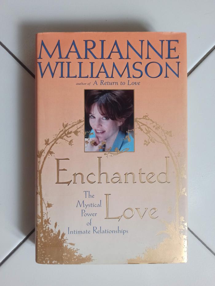 Gambar Enchanted Love : The Mystical Power of Intimate Relationships dari Toko Buku Bekas Aksiku Kota Administrasi Jakarta Timur Tokopedia