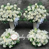 Gambar Bungaaltar 002 Bunga meja Bunga vas Rangkaian altar bunga fresh duka dari Gaby Bella Florist Kota Administrasi Jakarta Selatan 1 Tokopedia
