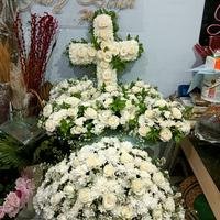 Gambar Bungaaltar 002 Bunga meja Bunga vas Rangkaian altar bunga fresh duka dari Gaby Bella Florist Kota Administrasi Jakarta Selatan 2 Tokopedia