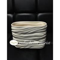 Gambar Pot keramik. (8) Vas keramik. Vas keramik putih. Pot bunga putih. Pot dari Gaby Bella Florist Kota Administrasi Jakarta Selatan 2 Tokopedia