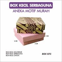Gambar Kotak Hadiah Kecil Karton Tebal Kado Ulang Tahun Motif 8 x 8 x 3 dari Rahmah Tas Kertas dan Kemasan Kab. Sleman 1 Tokopedia