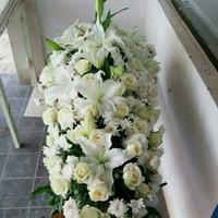 Gambar Bunga Tutup Peti Duka Cita Rangkaian Bunga Duka Bunga Kedukaan Bunga Salib Bunga Krans Bunga Mawar Putih dari Gaby Bella Florist Kota Administrasi Jakarta Selatan 1 Tokopedia