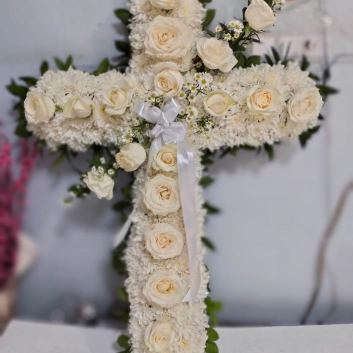 Gambar Salib Standing Bunga duka cita Karangan bunga duka dari Gaby Bella Florist Kota Administrasi Jakarta Selatan Tokopedia