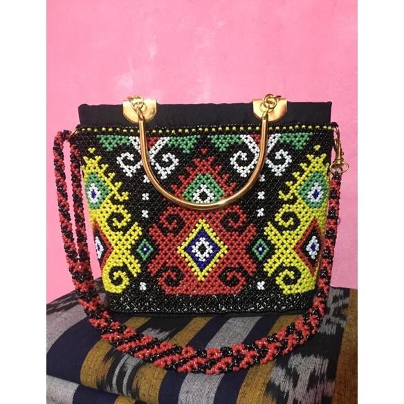 . TAS BARHEL MANIK KALIMANTAN