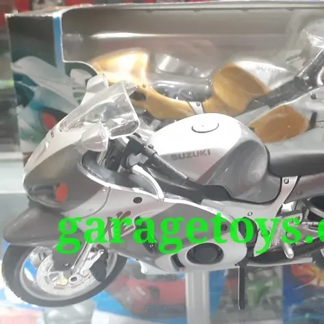 Maisto 1:12 Diecast Suzuki GSX1300R Hayabusa