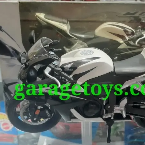 Maisto 1:12 Diecast Honda CBR600RR