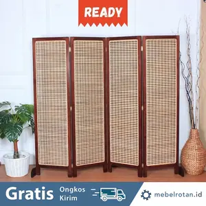 Partisi Kayu Minimalis Sekat Ruangan