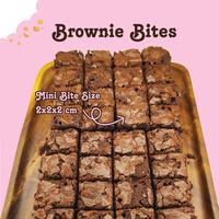 Gambar Brownie Bites dengan chocolate sauce cup 12 oz dan 26 oz dari Pinki Pie Kota Tangerang 3 Tokopedia