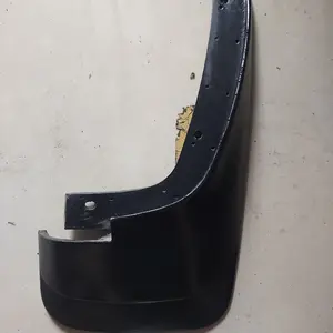 mud guard depan kanan inova 05-08 ori