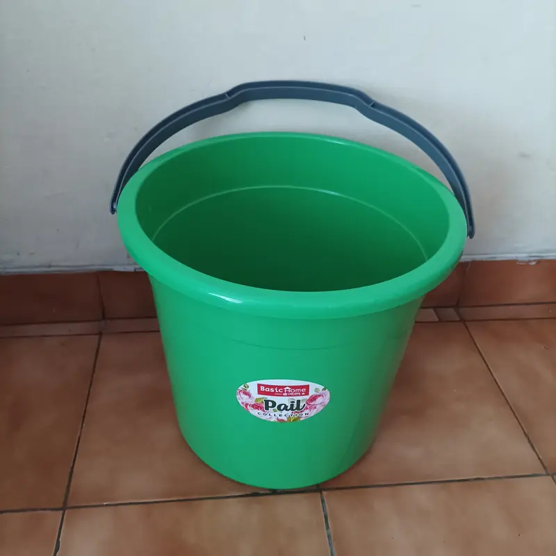 Ember 23L LION STAR Basic Home/ Ember Plastik tanpa Tutup 6 Galon 4