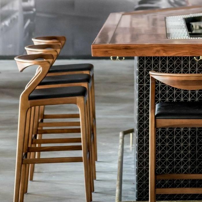 Gambar Kursi Bar Stool Tinggi Kayu Jati, Kursi Bar Minimalis Termurah - Non Finising dari Carvinery Kab. Jepara Tokopedia