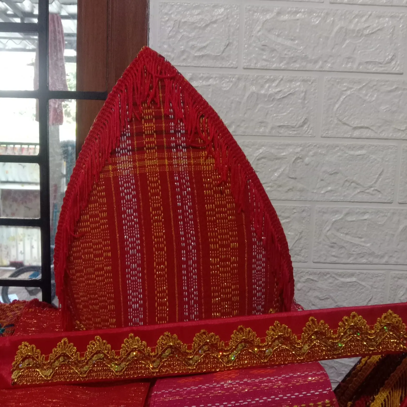 paket 2 topi dewasa dan sortali batak ikat kepala dewasa RANDOM