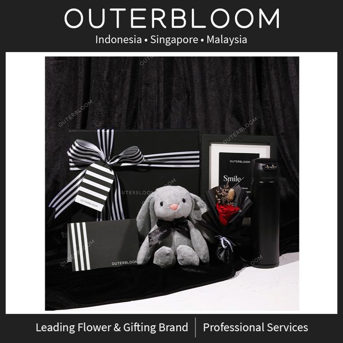 Gambar Parcel - Outerbloom To Love You More Hampers dari Outerbloom Kota Administrasi Jakarta Selatan Tokopedia