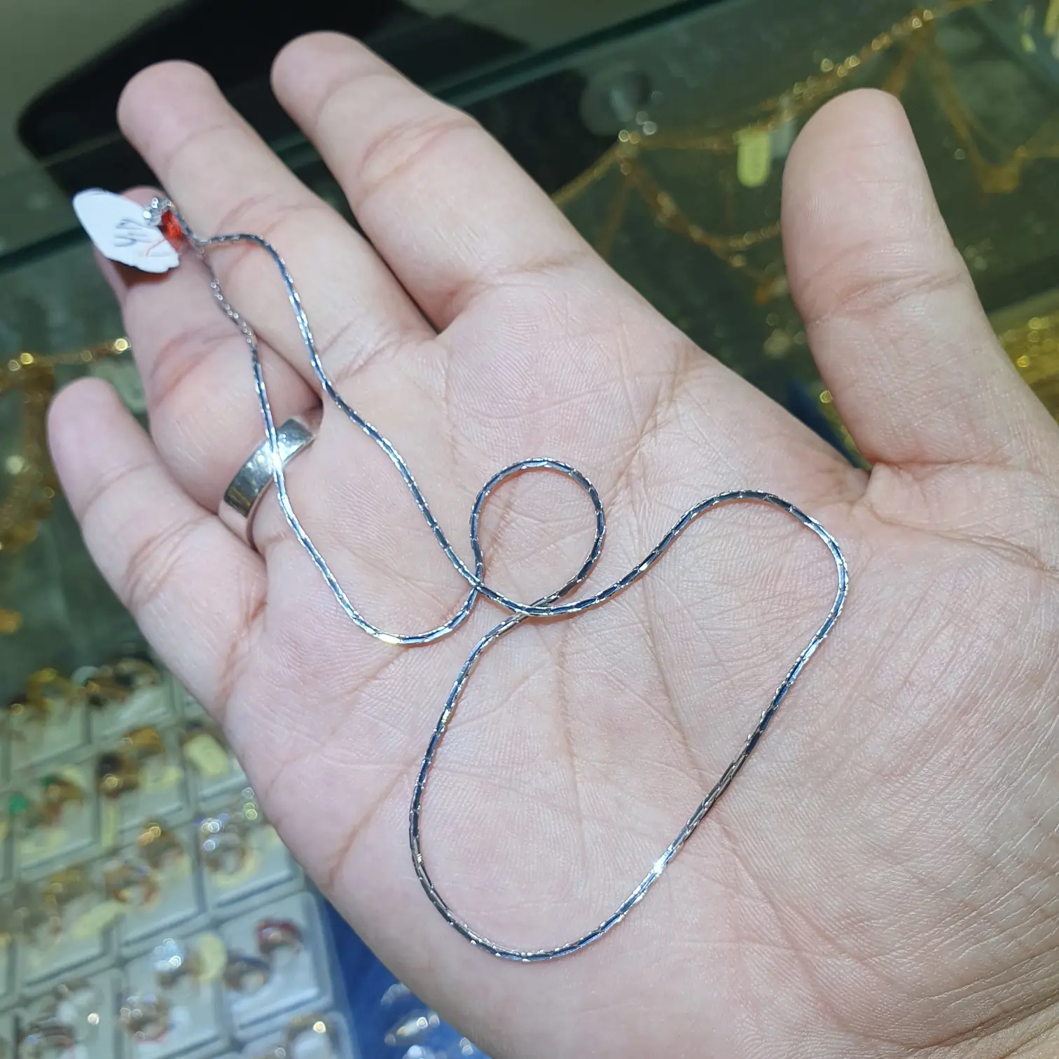 kalung selaseli putih emas putih