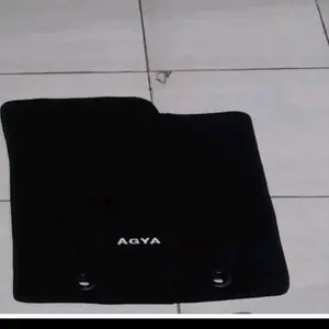 karpet mobil agya driver