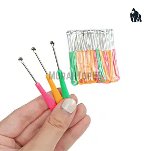 Korek Kuping Besi Gagang Plastik Warna Warni / Alat Pembersih Telinga