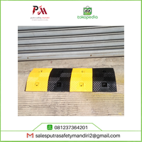 Gambar SPEED HUMP 100CM POLISI TIDUR JALAN RAYA KARET ANTI SELIP BAHAN RUBBER dari Putra safety mandiri 2 Kota Administrasi Jakarta Utara 2 Tokopedia