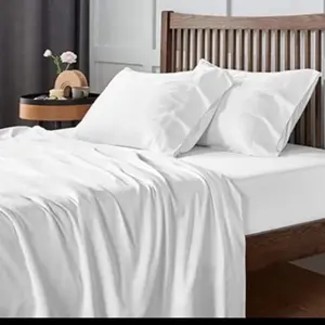 Quil cover /sarung duvet bahan katun hotel polos putih