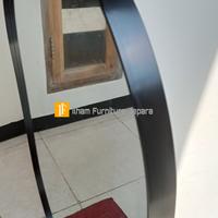 Gambar Cermin oval kamar mandi 40cm x 70cm mirror wastafel frame besi dari ILHAMFURNITUREJEPARA Kab. Jepara 5 Tokopedia