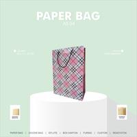 Gambar Tas Kertas Laminasi Licin Belanja Kado Souvenir Motif Kotak Pink Besar dari Rahmah Tas Kertas dan Kemasan Kab. Sleman 1 Tokopedia