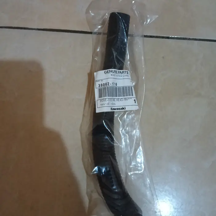 Gambar slang selang radiator panjang pendek atas bawah ninja RR original dari NOAL PART KAWASAKI Kota Administrasi Jakarta Barat 3 Tokopedia