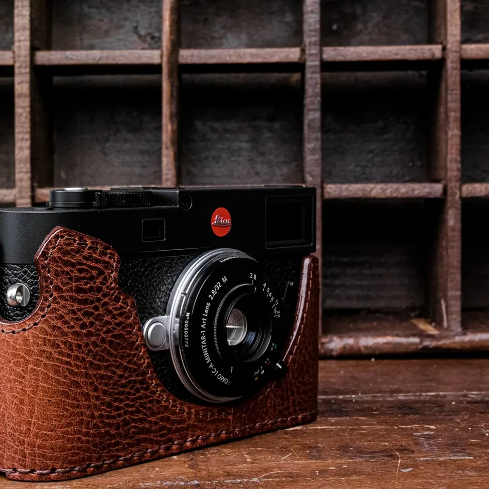 Angelo Pelle LEICA M11 HALF CASE - Foxy Brown