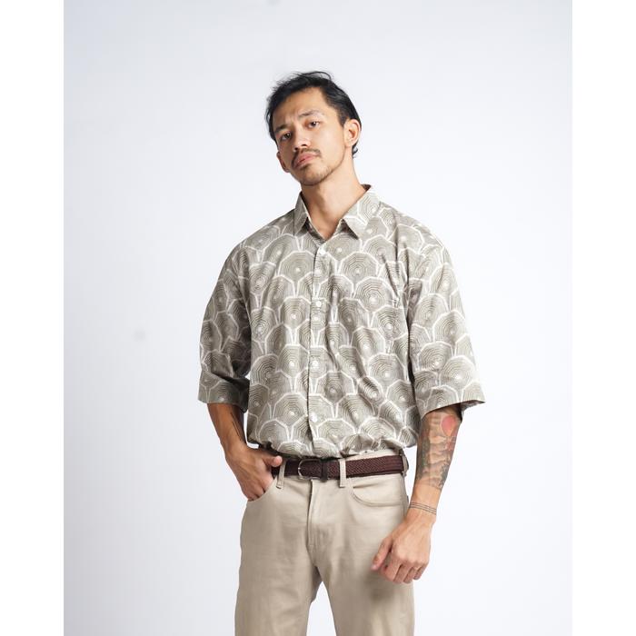 Gambar Batik Fractal Abinaya Kemeja Pria Lengan Pendek dari Batik Fractal Kota Bandung Tokopedia