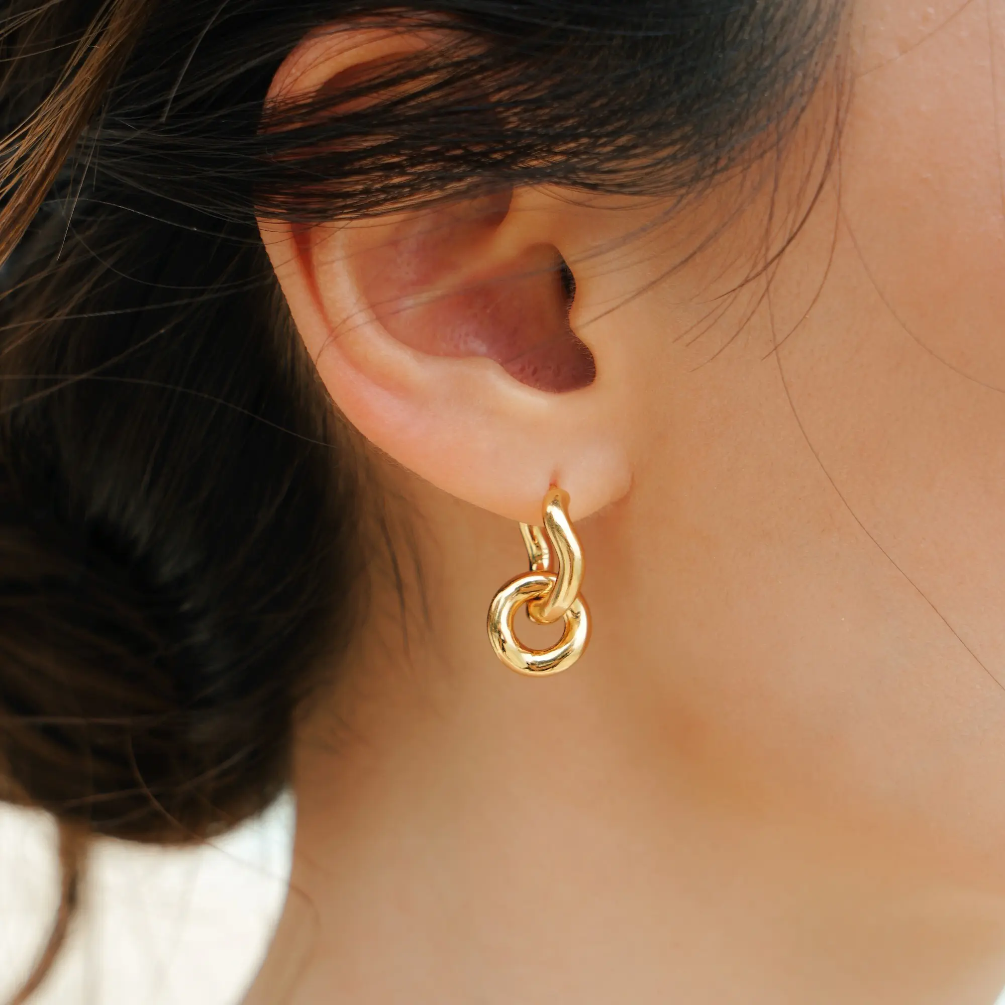 MDC x GelAngelicca - Mariam Wave Hoops - Hypoallergenic