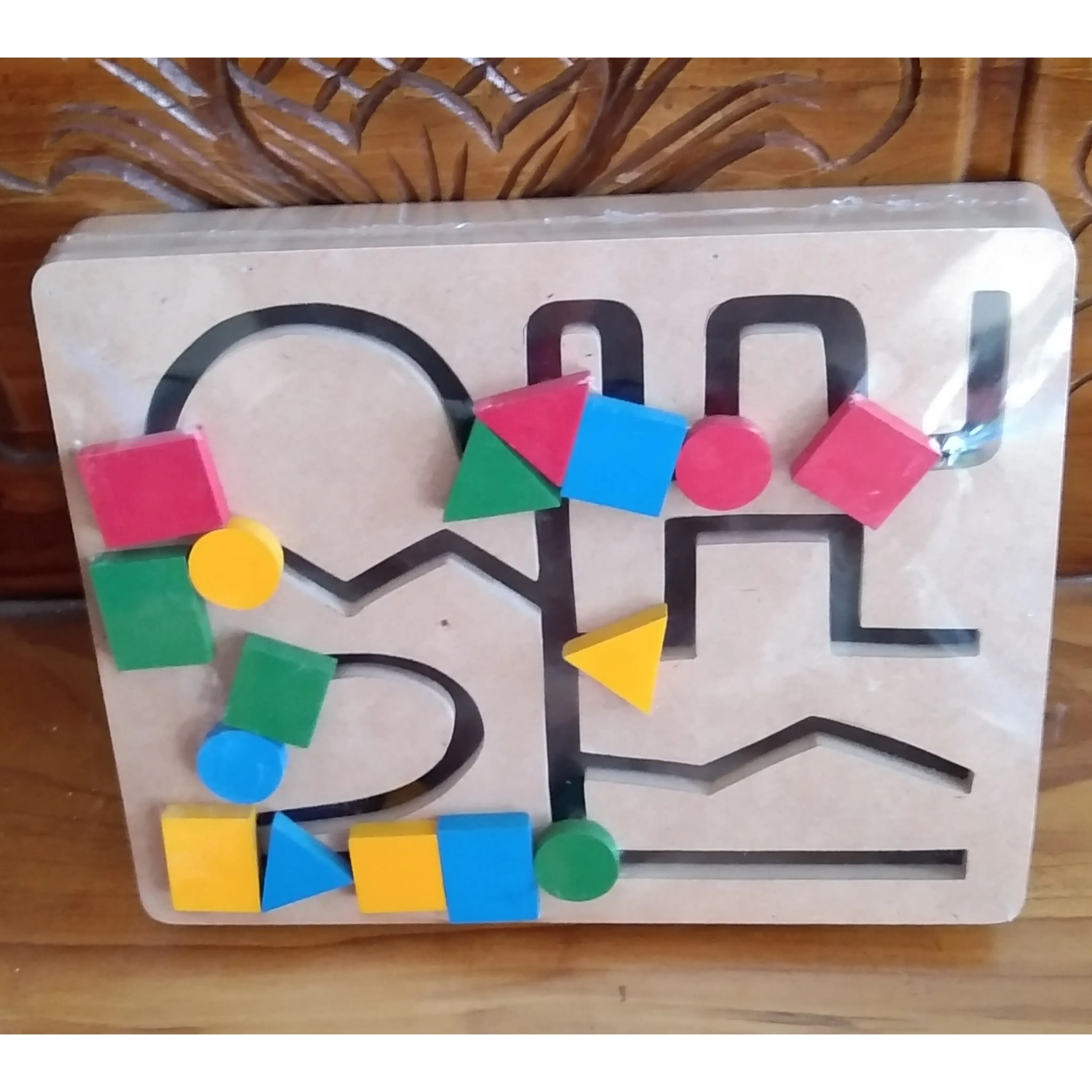Mainan Edukasi Kayu Maze Geometri